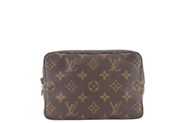 LOUIS VUITTON TROUSSE TOILETTE 18 CLUTCH MONOGRAM COATED CANVAS GOLD HARDWARE NO DUST COVER