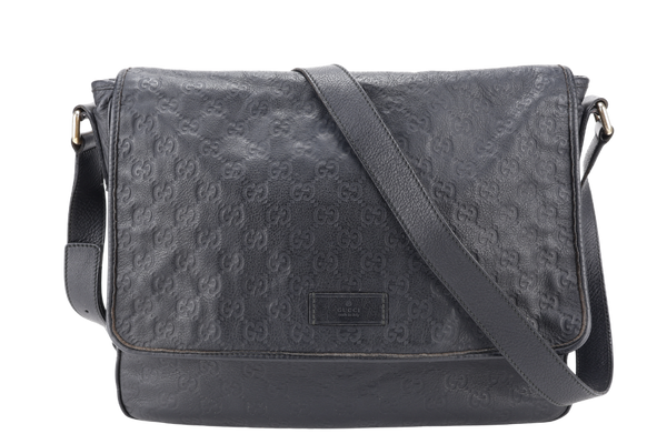 GUCCI BLACK GUCCISSIMA LEATHER MESSENGER BAG WITH GOLD TONE HARDWARE NO DUST COVER