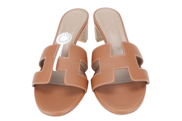 HERMES OASIS SANDAL SIZE 38.5 GOLD COLOR WITH DUST COVER AND BOX