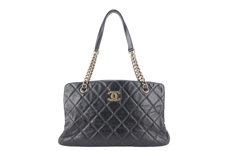 CHANEL QUILTED MATELASSE LAMBSKIN CC LOGO SHOULDER BAG GOLD HARDWARE (1739xxxx) NO DUST COVER