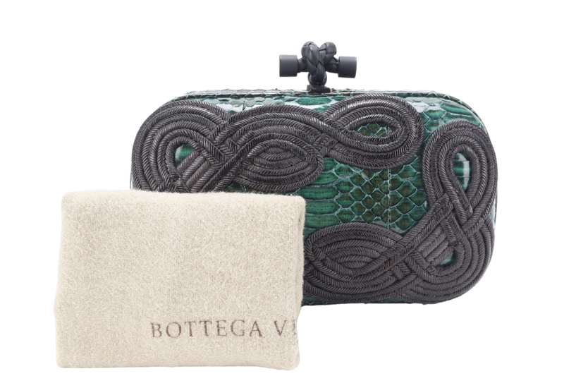 BOTTEGA VENETA PASSAMANERIA EMERALD SNAKESKIN WOVEN KNOT SUEDE LEATHER INTERIOR CLUTCH WITH DUST COVER