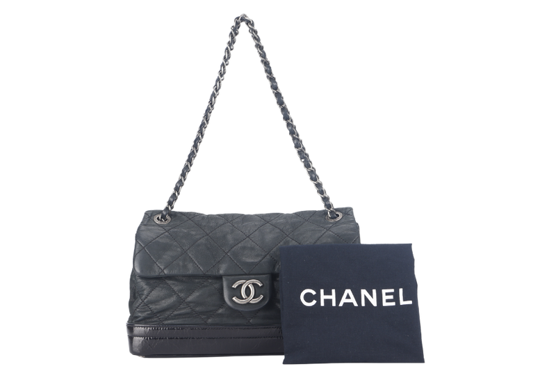 CHANEL VIP FLAP BAG (1514xxxx) BLACK IRIDESCENT CALFSKIN RUTHENIUM HARDWARE WITH DUST COVER