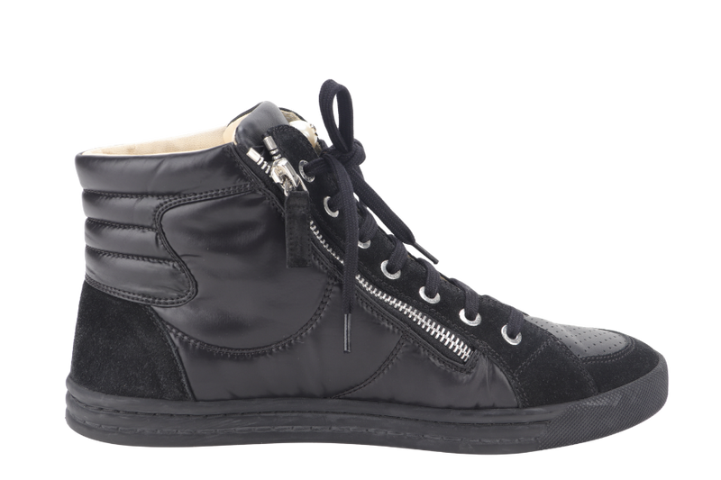 CHANEL BLACK LEATHER CC DOUBLE ZIP HIGH TOP SNEAKERS EU SIZE 38 WITH DUST COVER AND BOX