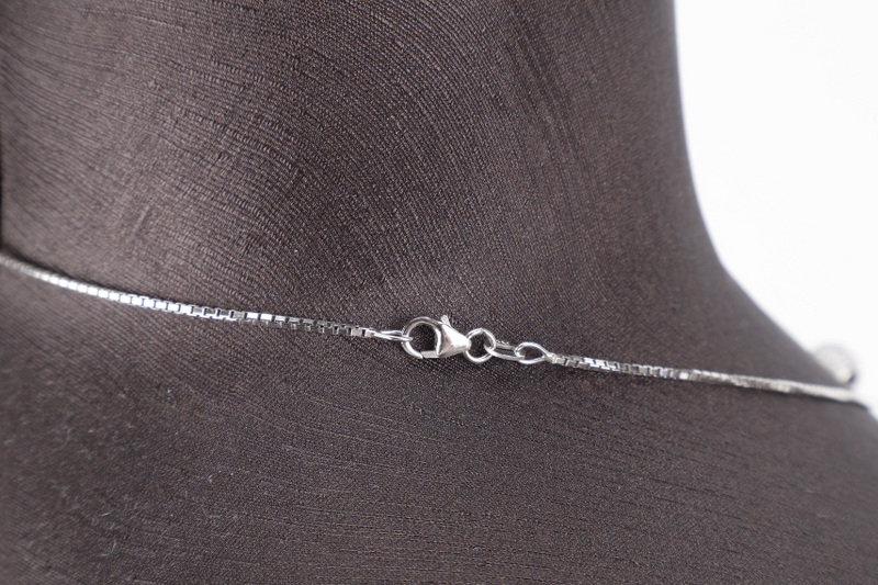 18K WG DIAMOND BALL NECKLACE 6G
