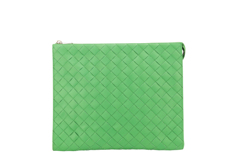 BOTTEGA VENETA CLUTCH GREEN INTRECCIATO LEATHER WITH DUST COVER
