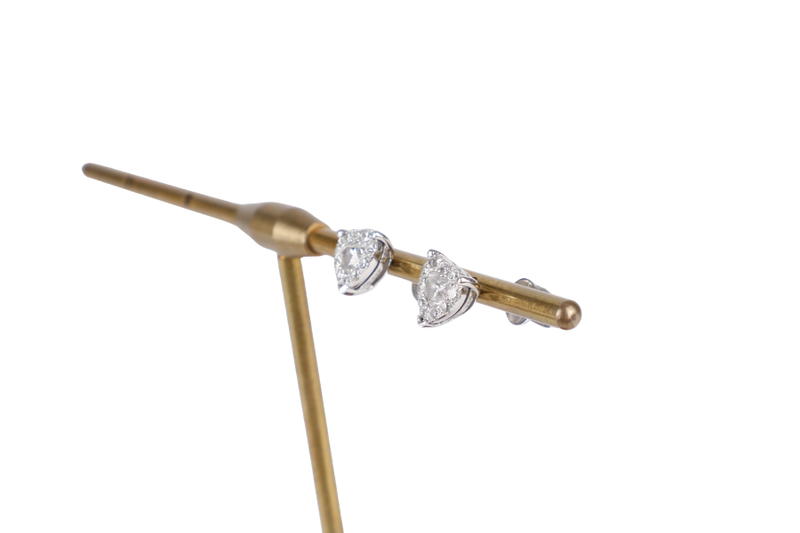 EARRING 750WG DIAMOND PAIR 2.2GM