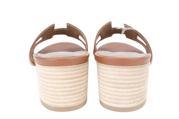 HERMES OASIS SANDAL SIZE 38.5 GOLD COLOR WITH DUST COVER AND BOX