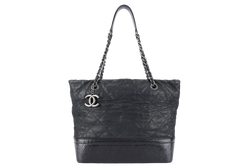 CHANEL VIP TOTE BLACK QUILTED IREDESCENT CALFSKIN LEATHER RUTHENIUM HARDWARE 1494xxxx SILVER HARDWARE WITH CARD AND DUST COVER