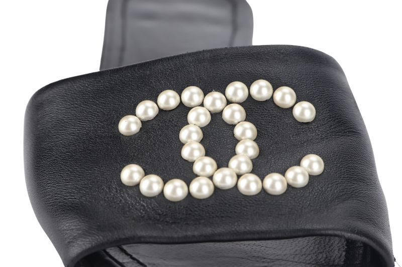 CHANEL CC FAUX PEARL SLIDE SANDAL 36C BLACK LAMBSKIN NO DUST COVER AND NO BOX