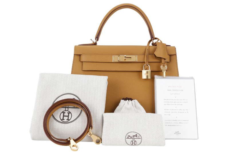 HERMES KELLY 28 SELLIER SESAME EPSOM GOLD HARDWARE STAMP Y (2020) WITH DUST COVER, LOCK, KEYS, RAINCOAT AND STRAPS