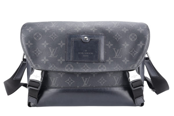LOUIS VUITTON M40511 MESSENGER VOYAGER PM MONOGRAM ECLIPSE CANVAS SILVER HARDWARE NO DUST COVER
