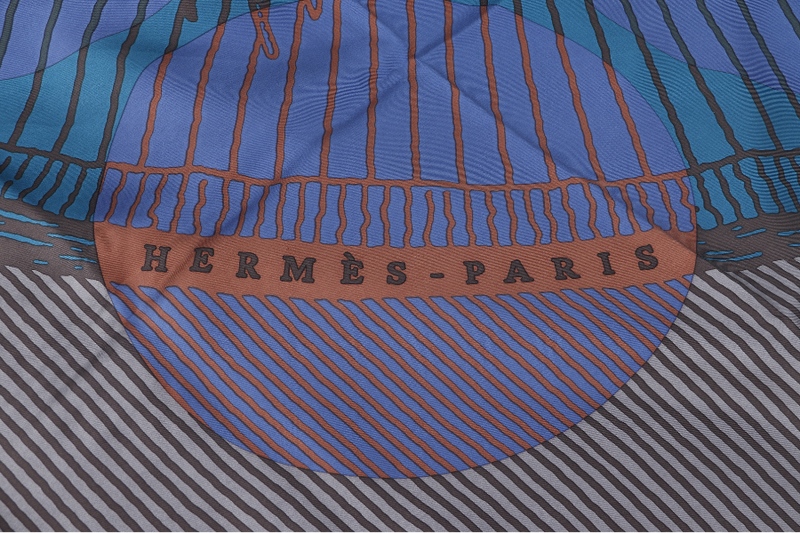 HERMES BLUE ROUND MOTIF SILK SCARF 136 X 136 WITH BOX