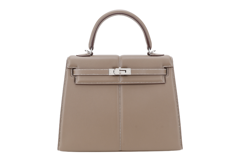HERMES KELLY 25 PADDED SELLIER STAMP U (YEAR 2022) ETOUPE SWIFT LEATHER SILVER HARDWARE WITH STRAP, KEYS, LOCK AND DUST COVER