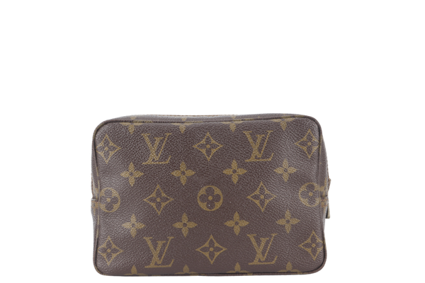 LOUIS VUITTON TROUSSE TOILETTE 18 CLUTCH MONOGRAM COATED CANVAS GOLD HARDWARE NO DUST COVER