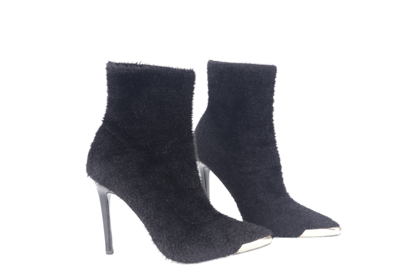 VERSACE JEANS COUTURE FUR BOOT HEELS SIZE 38