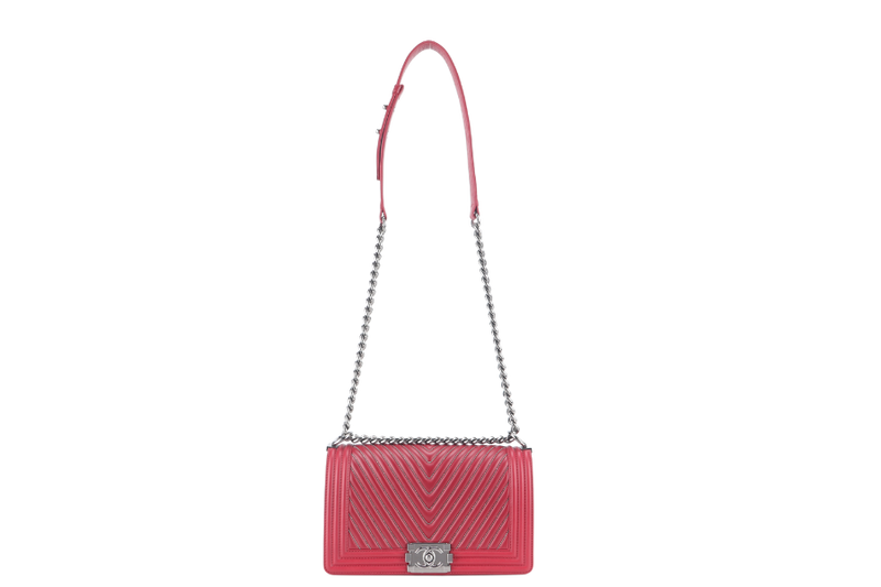 CHANEL LEBOY RED CHEVRON WITH GLITTERS LINE SILVER HARDWARE (2038xxxx) WITH CARD AND BOX