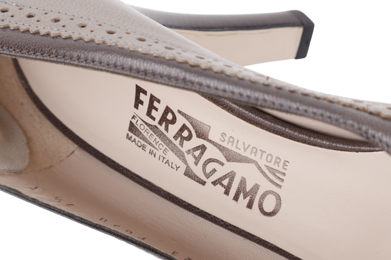 SALVATORE FERRAGAMO SHOES SIZE 7.5
