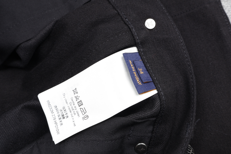 LOUIS VUITTON 1ABJ70 BLACK PRINTED DENIM PANTS SIZE 34