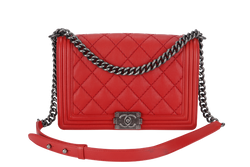 CHANEL LEBOY (1877xxxx) NEW MEDIUM RED ULTRA STITCH RUTHENIUM HARDWARE WITH CARD