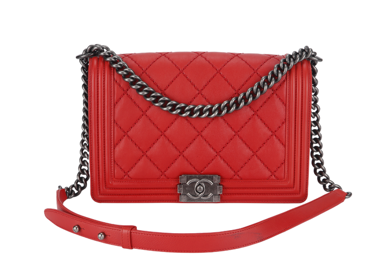 CHANEL LEBOY (1877xxxx) NEW MEDIUM RED ULTRA STITCH RUTHENIUM HARDWARE WITH CARD