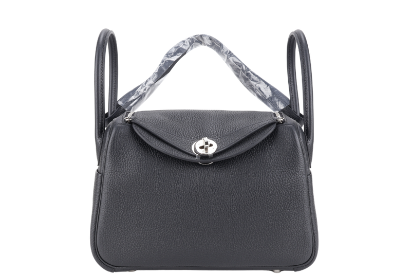 HERMES LINDY 26 BLACK CLEMENCE LEATHER SILVER HARDWARE STAMP Z (YEAR 2021) WITH DUST COVER, BOX AND FELT COVER