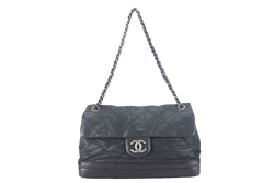 CHANEL VIP FLAP BAG (1514xxxx) BLACK IRIDESCENT CALFSKIN RUTHENIUM HARDWARE WITH DUST COVER