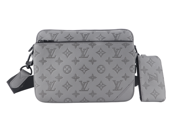 LOUIS VUITTON M46603 TRIO MESENGER BAG GREY MONOGRAM SHADOW BLACK HARDWARE WITH DUST COVER