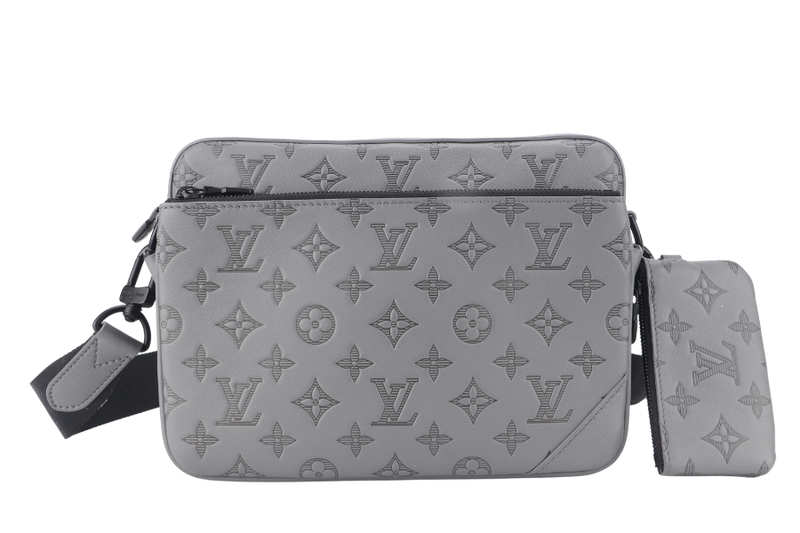 LOUIS VUITTON M46603 TRIO MESENGER BAG GREY MONOGRAM SHADOW BLACK HARDWARE WITH DUST COVER