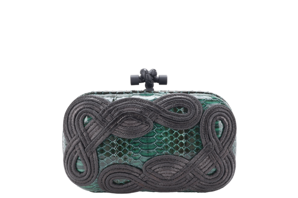 BOTTEGA VENETA PASSAMANERIA EMERALD SNAKESKIN WOVEN KNOT SUEDE LEATHER INTERIOR CLUTCH WITH DUST COVER