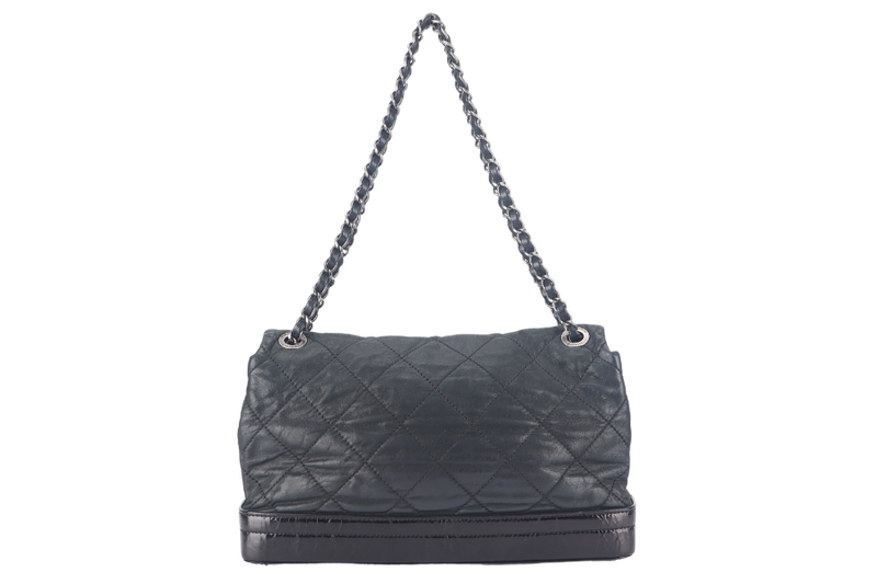 CHANEL VIP FLAP BAG (1514xxxx) BLACK IRIDESCENT CALFSKIN RUTHENIUM HARDWARE WITH DUST COVER