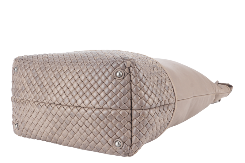 BOTTEGA VENETA SHOULDER BAG MEDIUM BROWN SILVER HARDWARE WITH DUST COVER