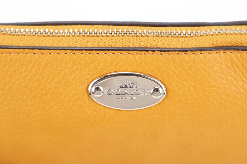 COACH QUINN CROSSBODY BAG ORANGE LEATHER GOLD HARDWARE NO DUST COVER