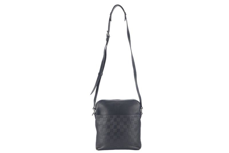 LOUIS VUITTON INFINI DISTRICT (N23355) BLACK DAMIER SILVER HARDWARE CROSSBODY WITH DUST COVER