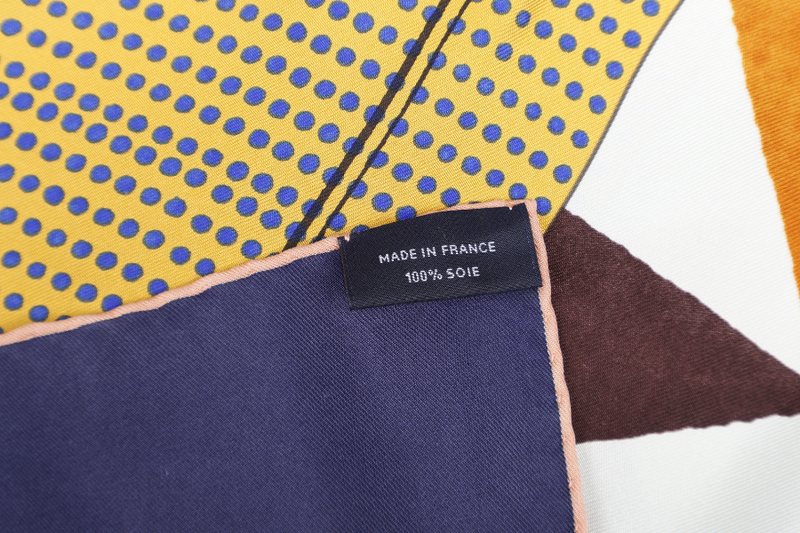 HERMES SILK SCARF 88X88CM ABSTRACT PATTERN WITH BOX