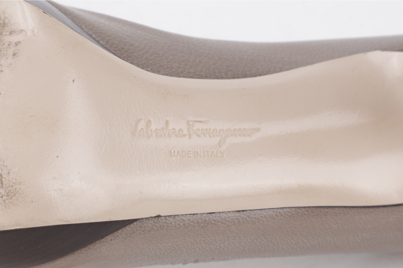SALVATORE FERRAGAMO SHOES SIZE 7.5