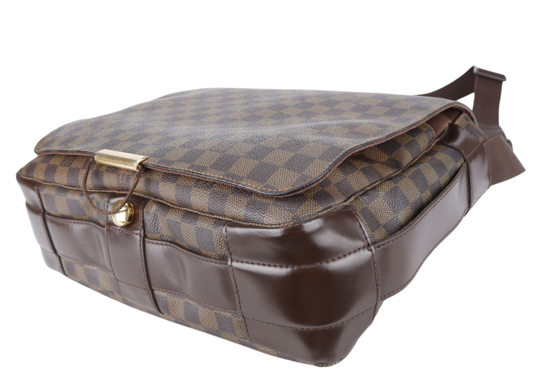 LOUIS VUITTON BASTILLE MESSENGER DAMIER EBENE NO DUST COVER