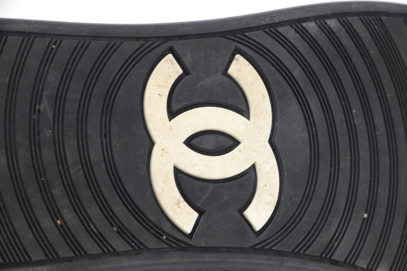 CHANEL BLACK LEATHER CC DOUBLE ZIP HIGH TOP SNEAKERS EU SIZE 38 WITH DUST COVER AND BOX