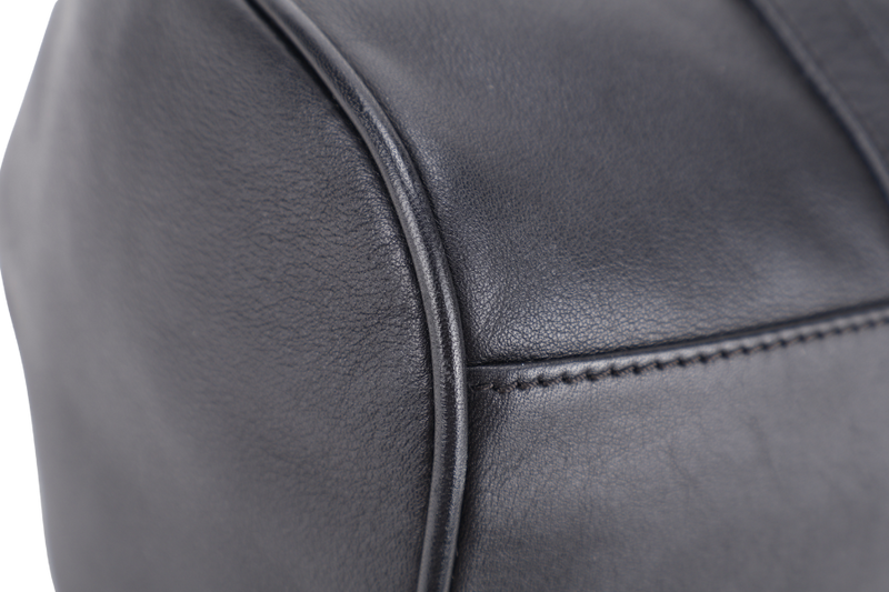 FENDI BLACK LEATHER SHOULDER BAG SILVER HARDWARE NO DUST COVER