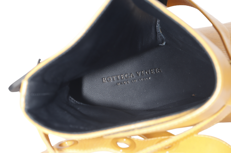 BOTTEGA VENETA LOW ANKLE BOOT MUSTARD LEATHER SIZE 37