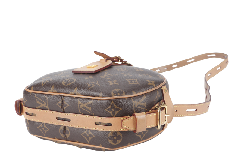 LOUIS VUITTON BOITE CHAPEAU SOUPLE MM BROWN MONOGRAM CANVAS GOLD HARDWARE WITH DUST COVER