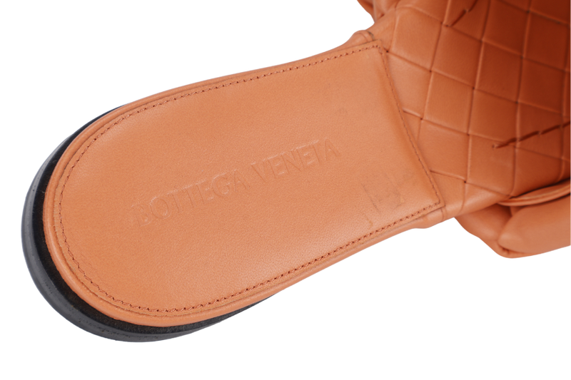 BOTTEGA VENETA LIDO FLAT SANDAL ORANGE LEATHER SIZE 37 WITH DUST COVER