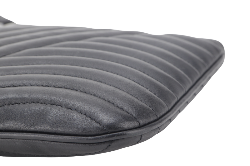 LOUIS VUITTON M63943 NEW WAVE POCHETTE BLACK CALF LEATHER WITH DUST COVER