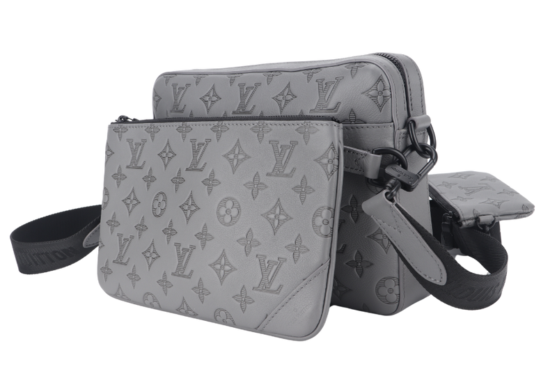 LOUIS VUITTON M46603 TRIO MESENGER BAG GREY MONOGRAM SHADOW BLACK HARDWARE WITH DUST COVER