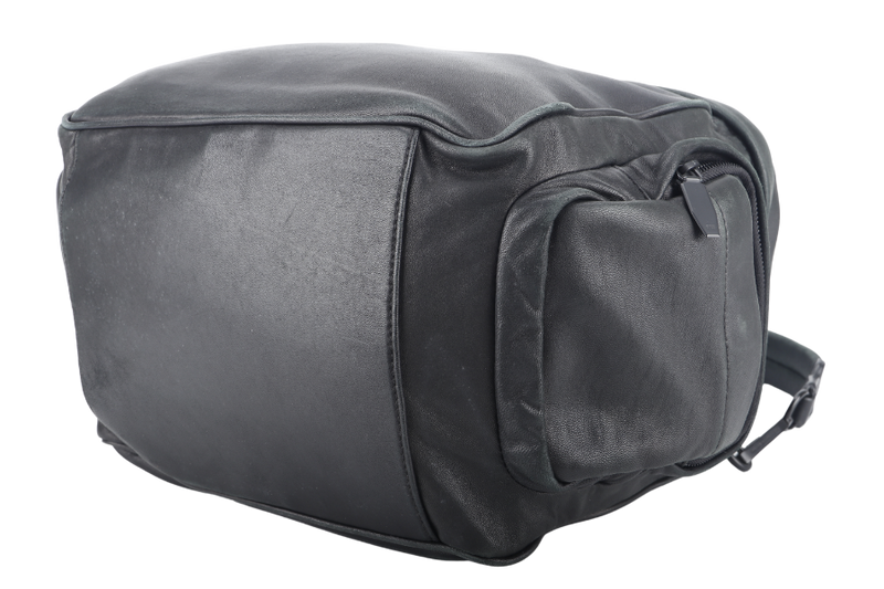 ALEXANDER WANG BLACK NAPPA LEATHER MESSENGER BAG WITH DUST COVER