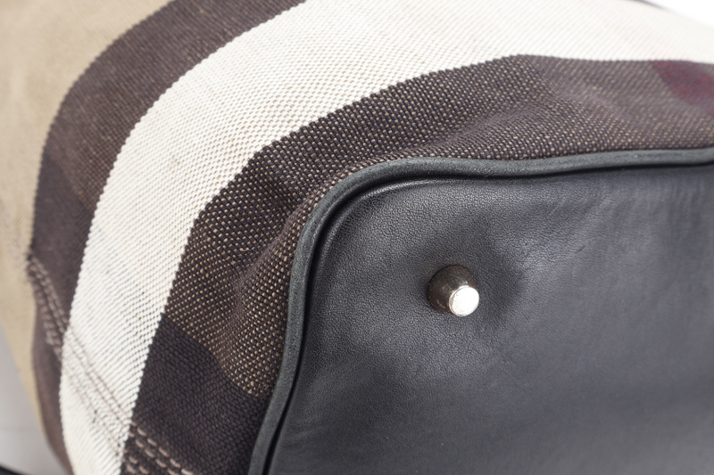 BURBERRY ASHBY MEDIUM CHECKED BUCKET CANVAS WITH DUST COVER