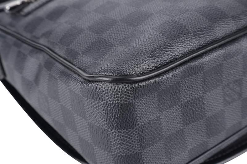 LOUIS VUITTON N58029 DANIEL MM DAMIER GRAPHITE CANVAS SILVER HARDWARE NO DUST COVER