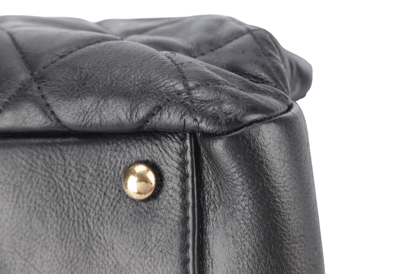 CHANEL QUILTED MATELASSE LAMBSKIN CC LOGO SHOULDER BAG GOLD HARDWARE (1739xxxx) NO DUST COVER