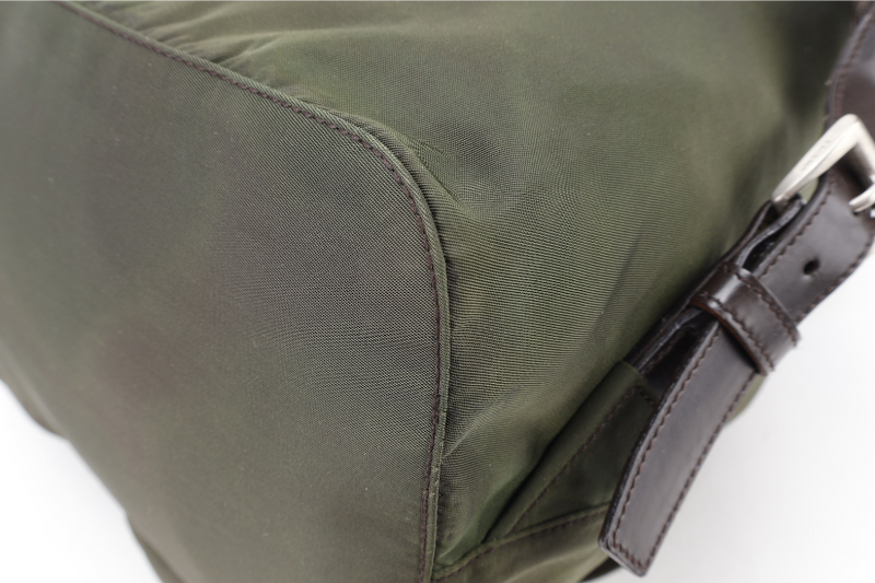 PRADA B2811 GREEN VELA NYLON BACKPACK WITH SILVER HARDWARE WITH CARD NO DUST COVER