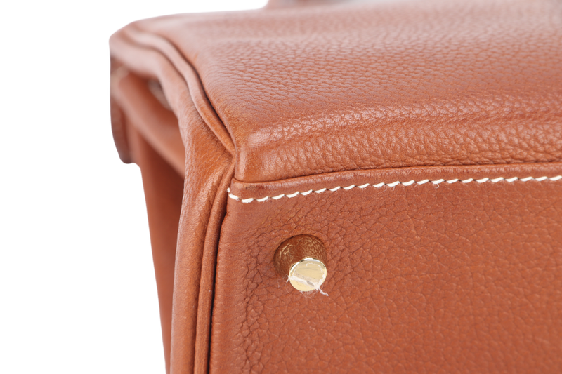 HERMES KELLY 28 FAUVE BARENIA FAUBOURG GOLD HARDWARE STAMP Z (YEAR 2021) WITH KEYS, LOCK, STRAPS, RAINCOAT AND DUST COVER