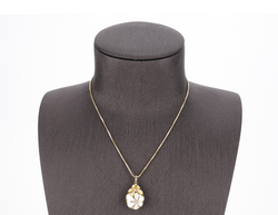 CTF 18K YG MOP PENDANT 5G